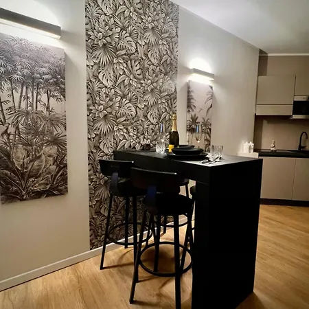Skyline - A 2 Passi Dalla Stazione Appartement Genua