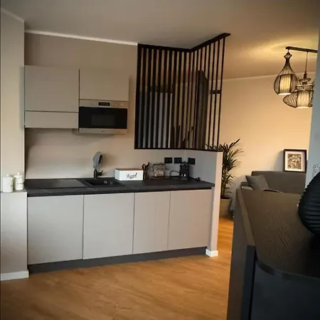 Skyline - A 2 Passi Dalla Stazione Appartement Genua