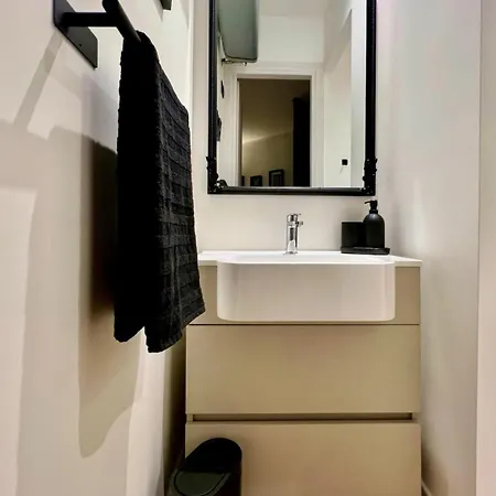 Skyline - A 2 Passi Dalla Stazione Appartement