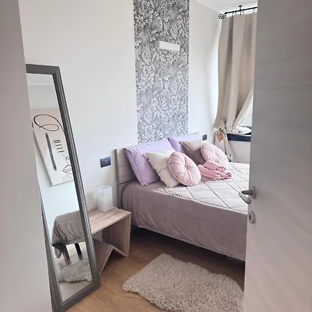 Skyline - A 2 Passi Dalla Stazione Appartement *