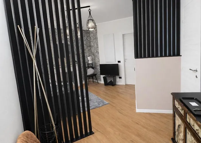 Skyline - A 2 Passi Dalla Stazione Apartamento *